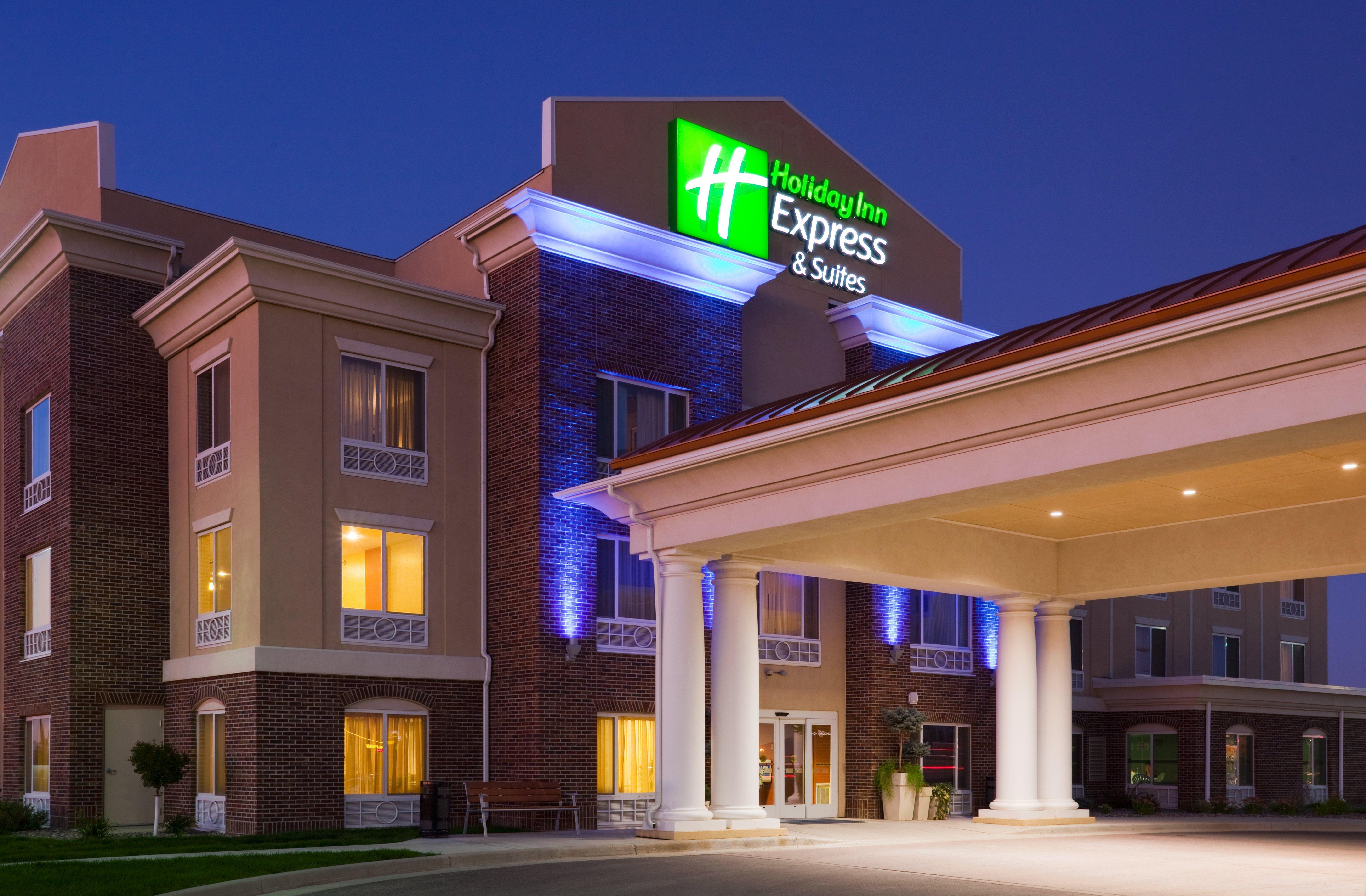 Holiday Inn Express Hotel & Suites Minot South By Ihg Εξωτερικό φωτογραφία