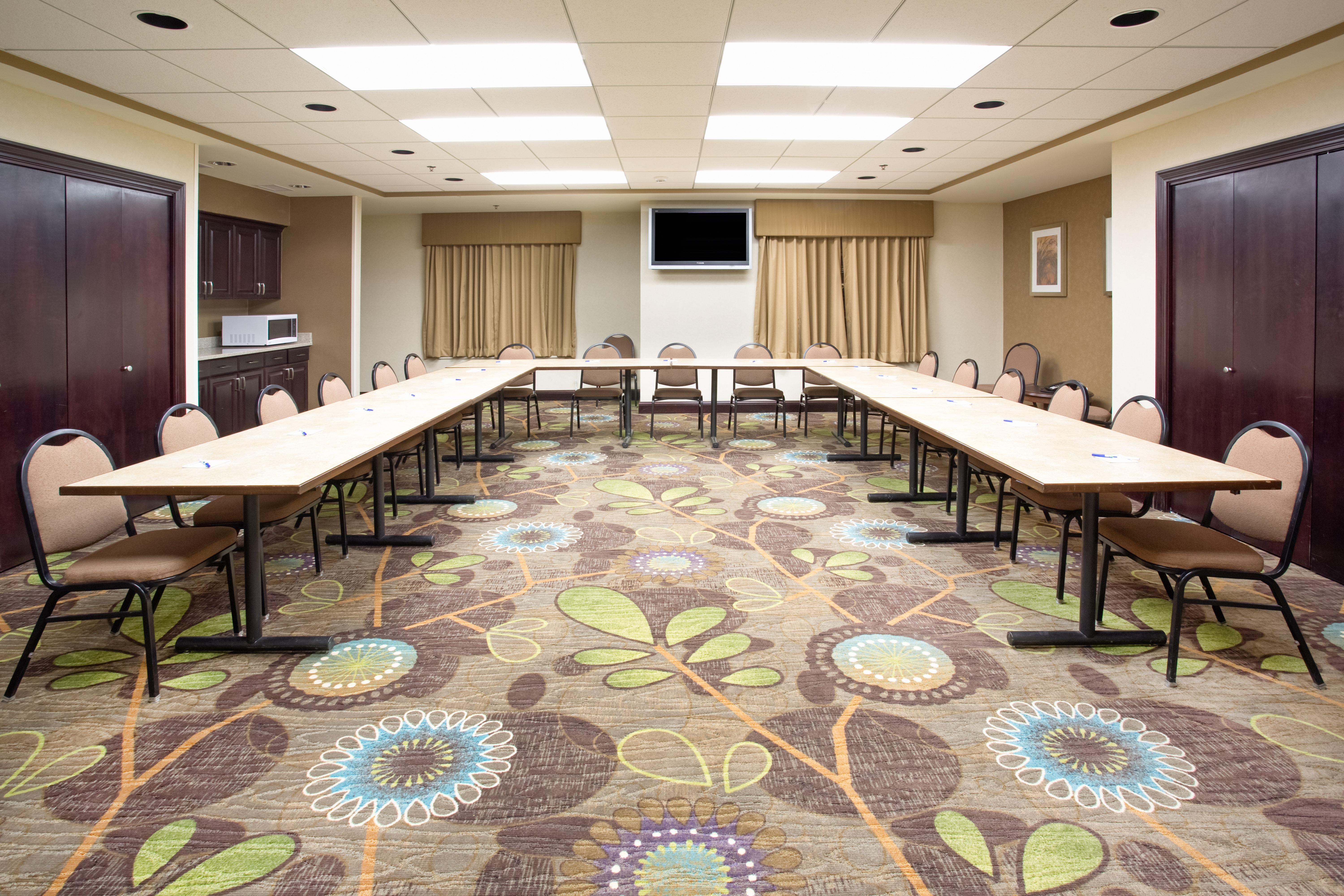 Holiday Inn Express Hotel & Suites Minot South By Ihg Εξωτερικό φωτογραφία